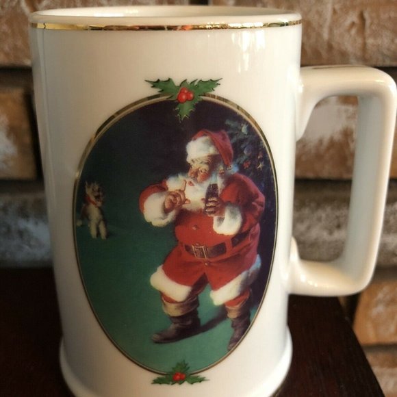 Vintage Coca Cola Collectible Christmas Mug - Picture 2 of 4